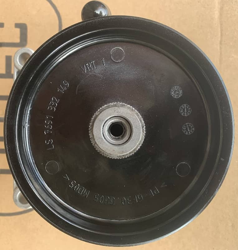 Power Steering Pump for Mercedes-Benz GL450 GL550 ML350 ML550 R350 PLASTIC