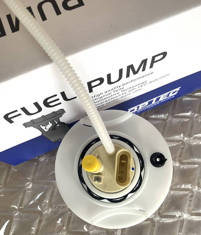 Fuel Pump Assembly For Mercedes-Benz W197 Sl63 amg Sl65 amg G550. G63